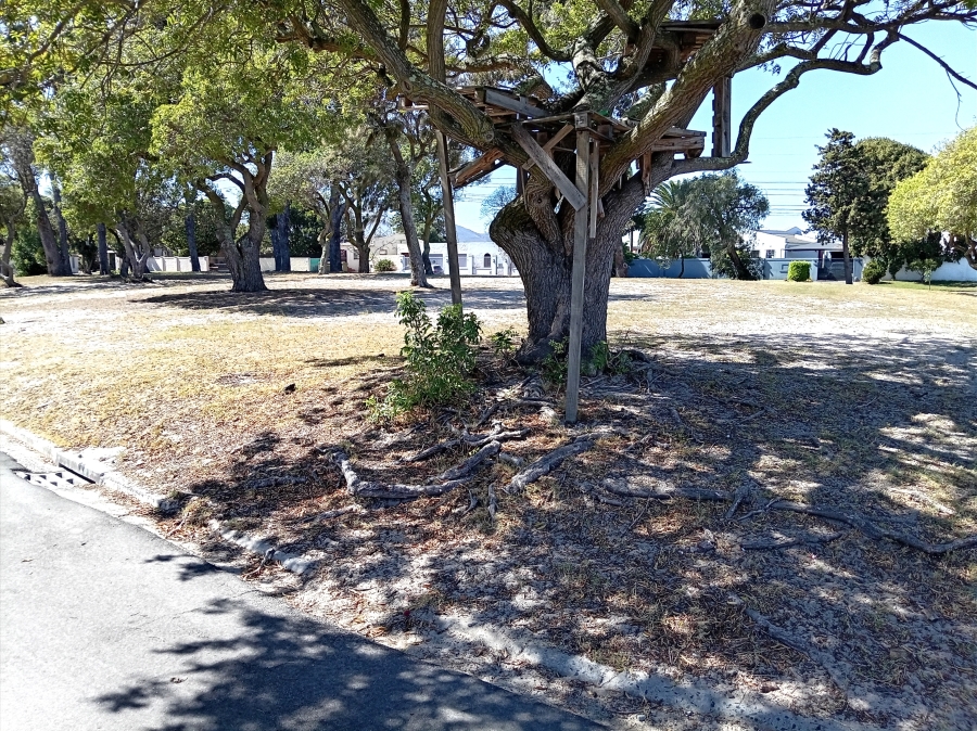 4 Bedroom Property for Sale in Edgemead Western Cape